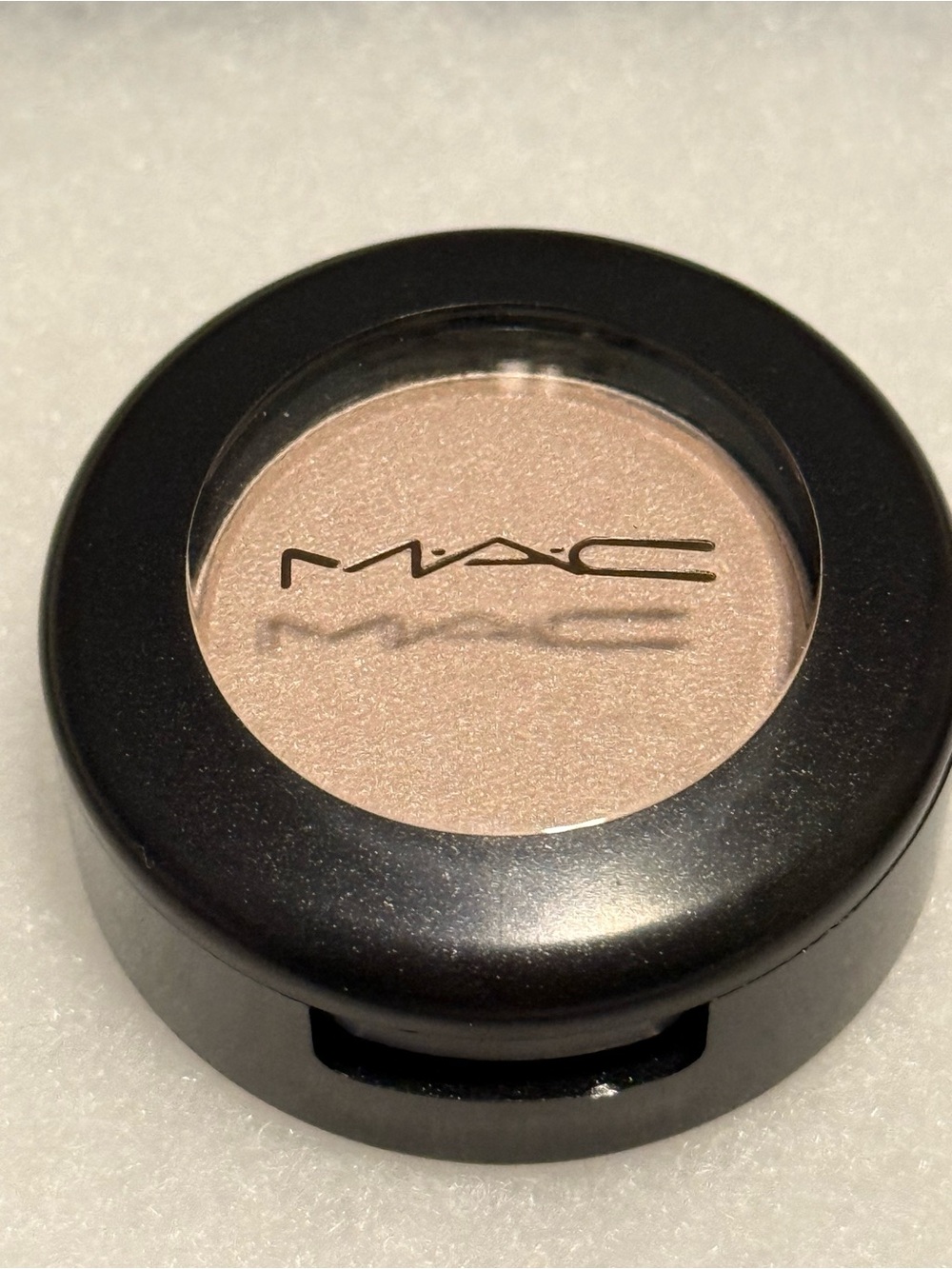 NEW - MAC Cosmetics Shroom Satin Eye Shadow